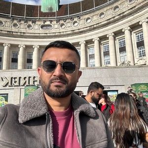 Meet your Posher, Divyang